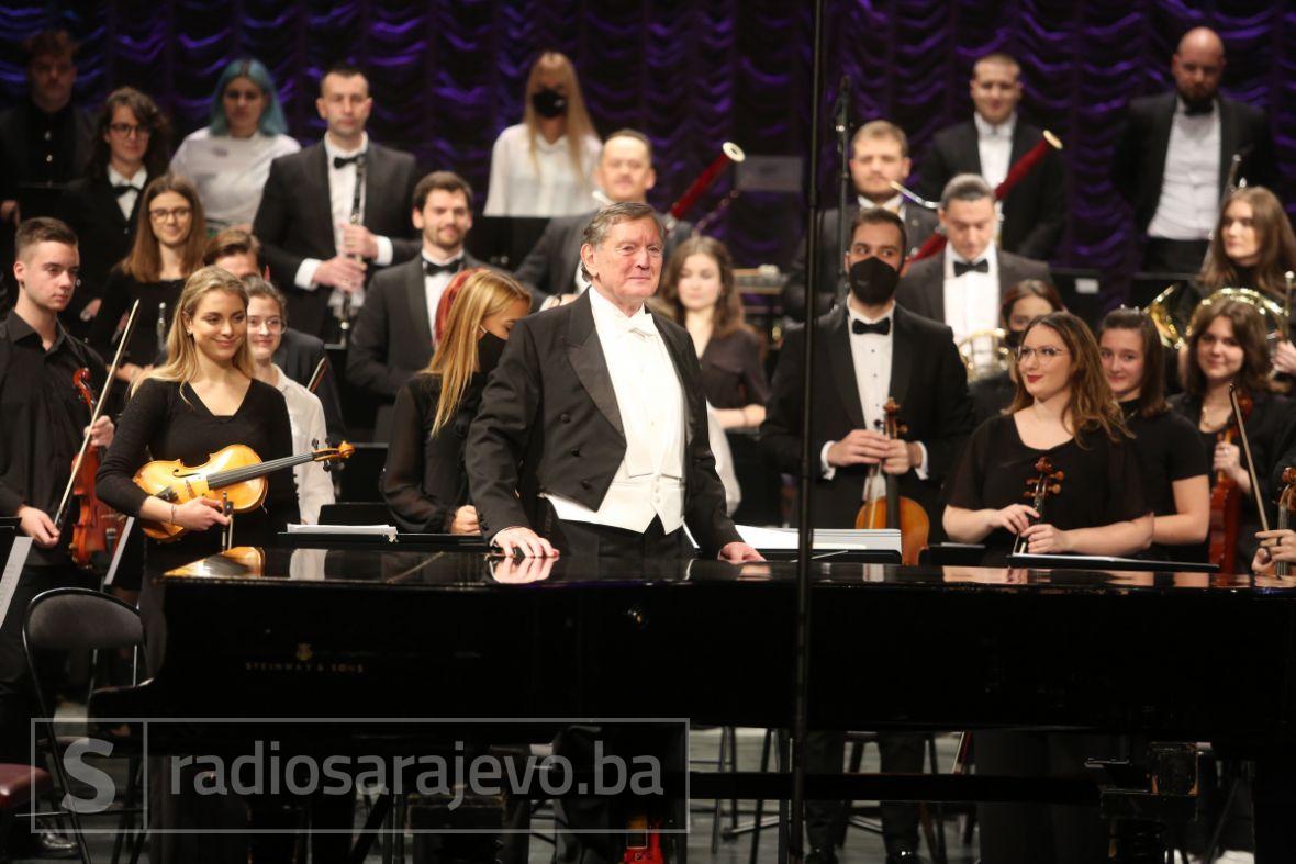 Foto: Dž.K./Radiosarajevo/Maestro Uroš Lajovic, dirigent iz Slovenije predvodio je koncert